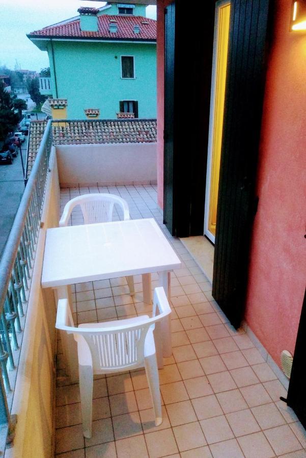 35 Mq In Centro A Caorle Apartment Екстериор снимка